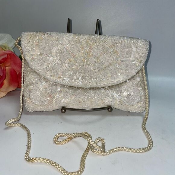 Elegant Vintage Magid Cream Beaded Clutch Purse - Picture 1 of 5